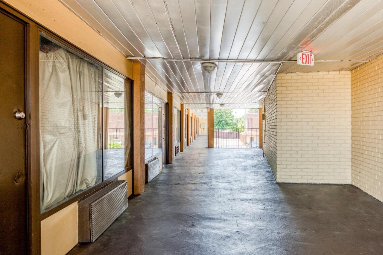 Oyo Hotel Decatur I-20 East & Wesley Club Dr Dış mekan fotoğraf